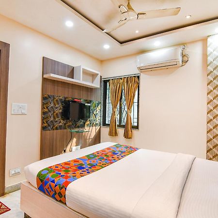 Fabexpress Scholer Motel Kolkata Bagian luar foto