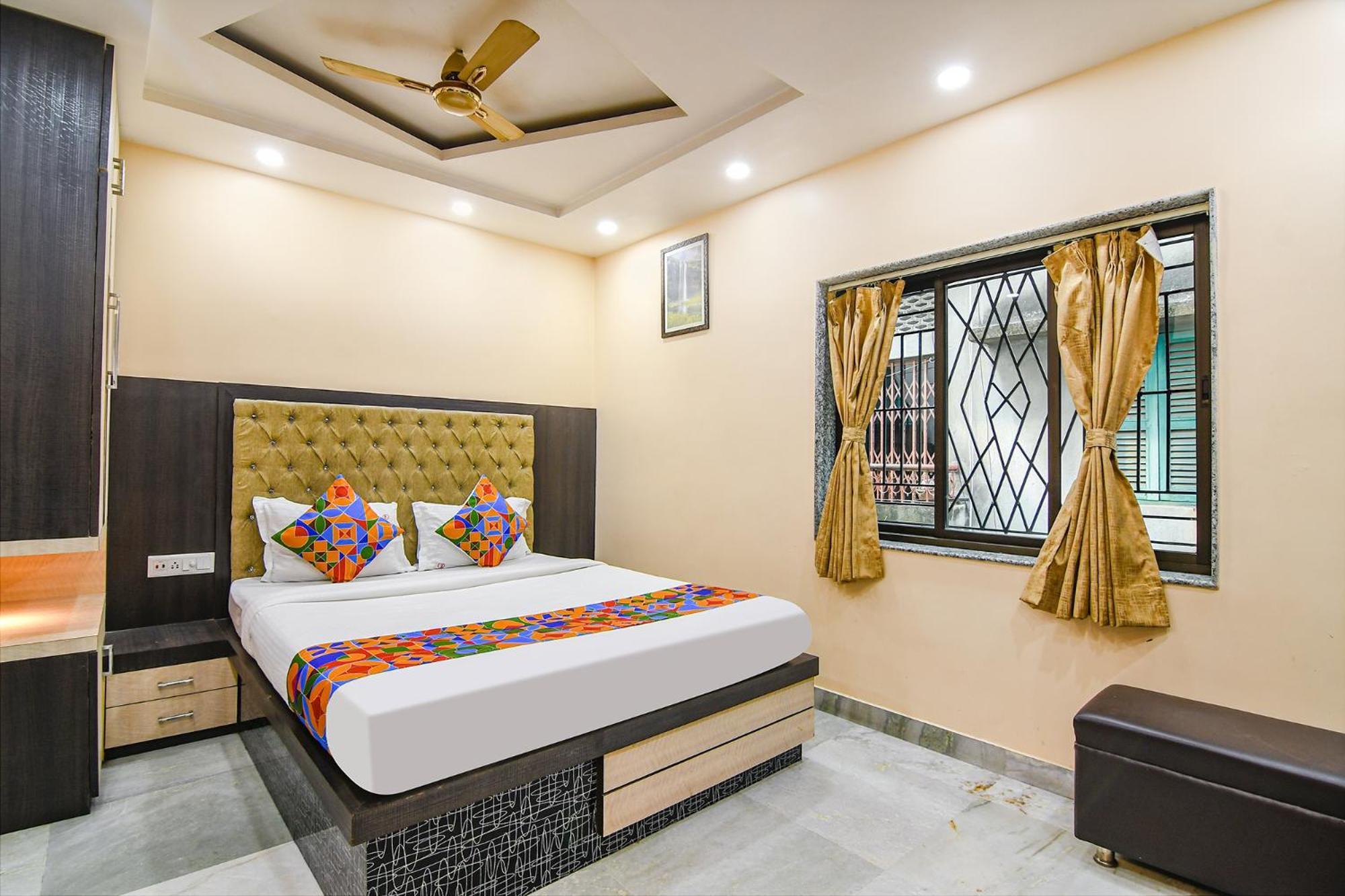Fabexpress Scholer Motel Kolkata Bagian luar foto